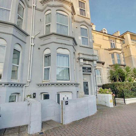 Southsea Getaway Apartment With Pool Table And Hot Tub Portsmouth Eksteriør billede