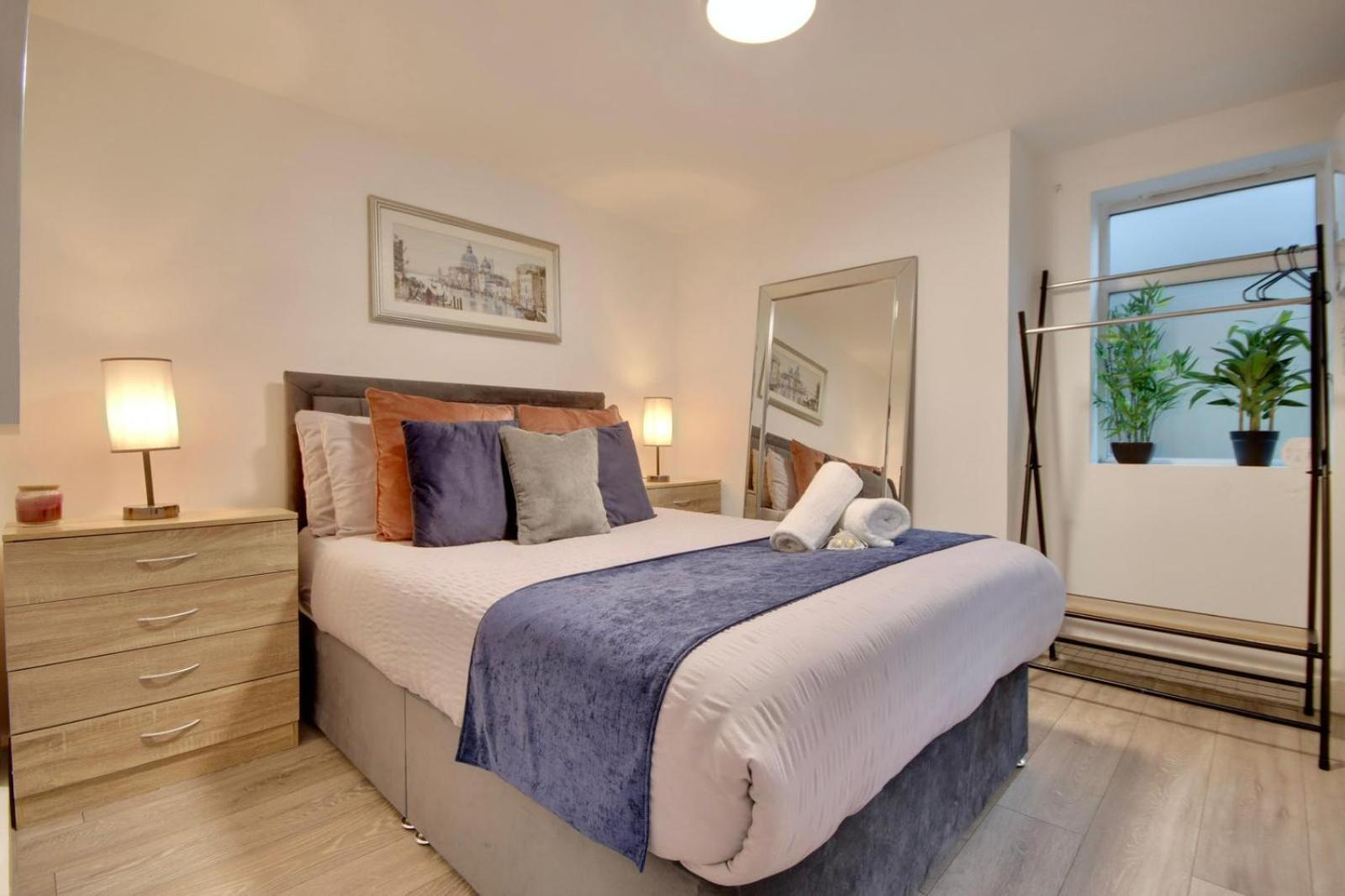 Southsea Getaway Apartment With Pool Table And Hot Tub Portsmouth Eksteriør billede