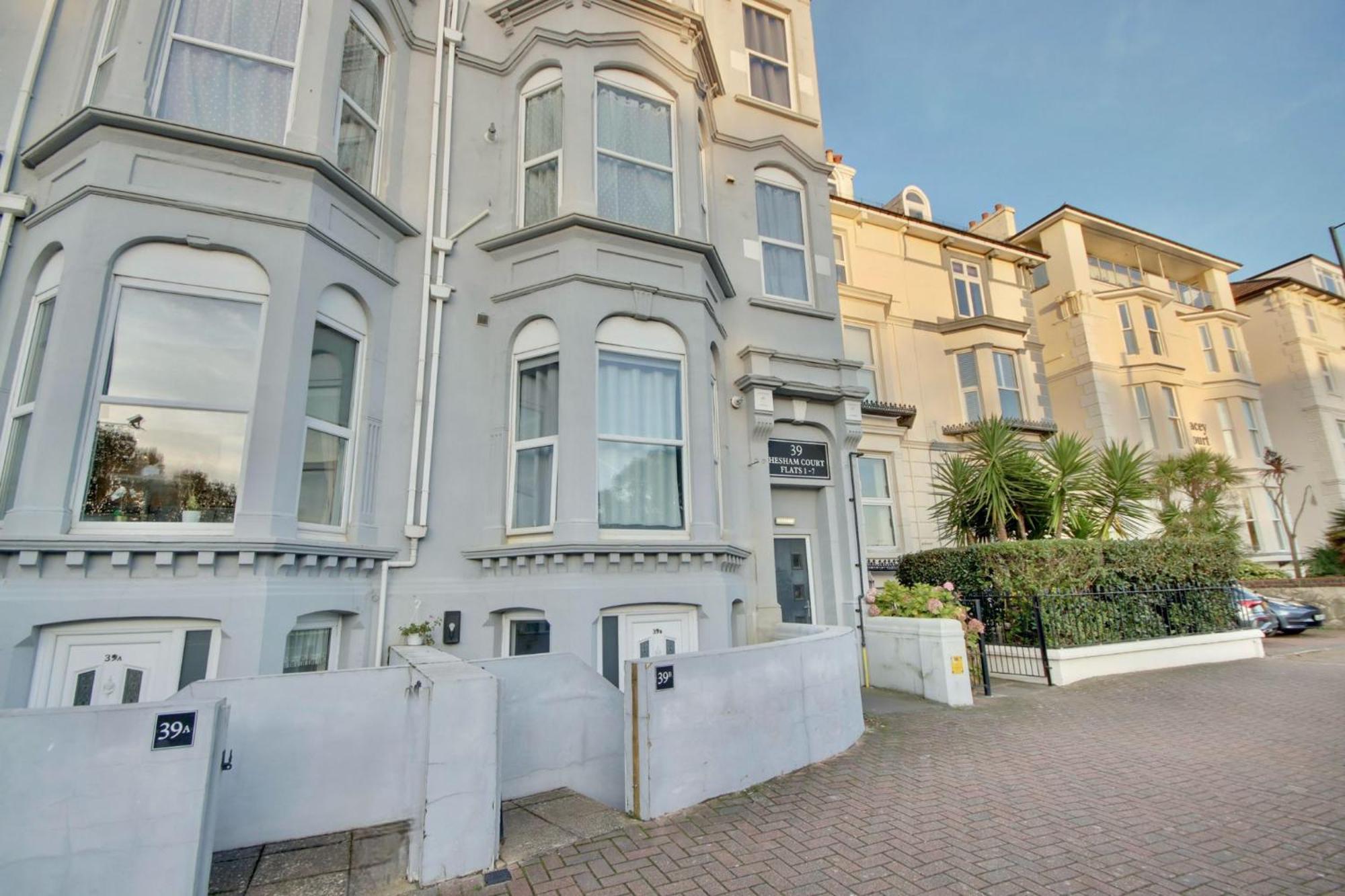 Southsea Getaway Apartment With Pool Table And Hot Tub Portsmouth Eksteriør billede